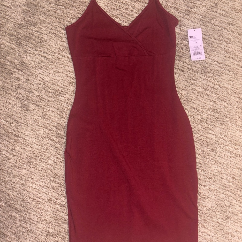 Elegant Burgundy Spaghetti Strap Dress